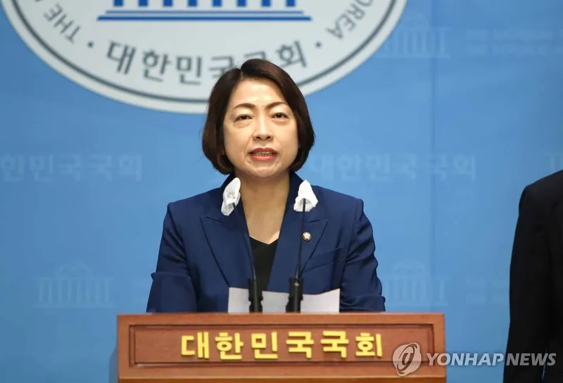 더불어민주당, 불법 대북 전단 강력 규탄