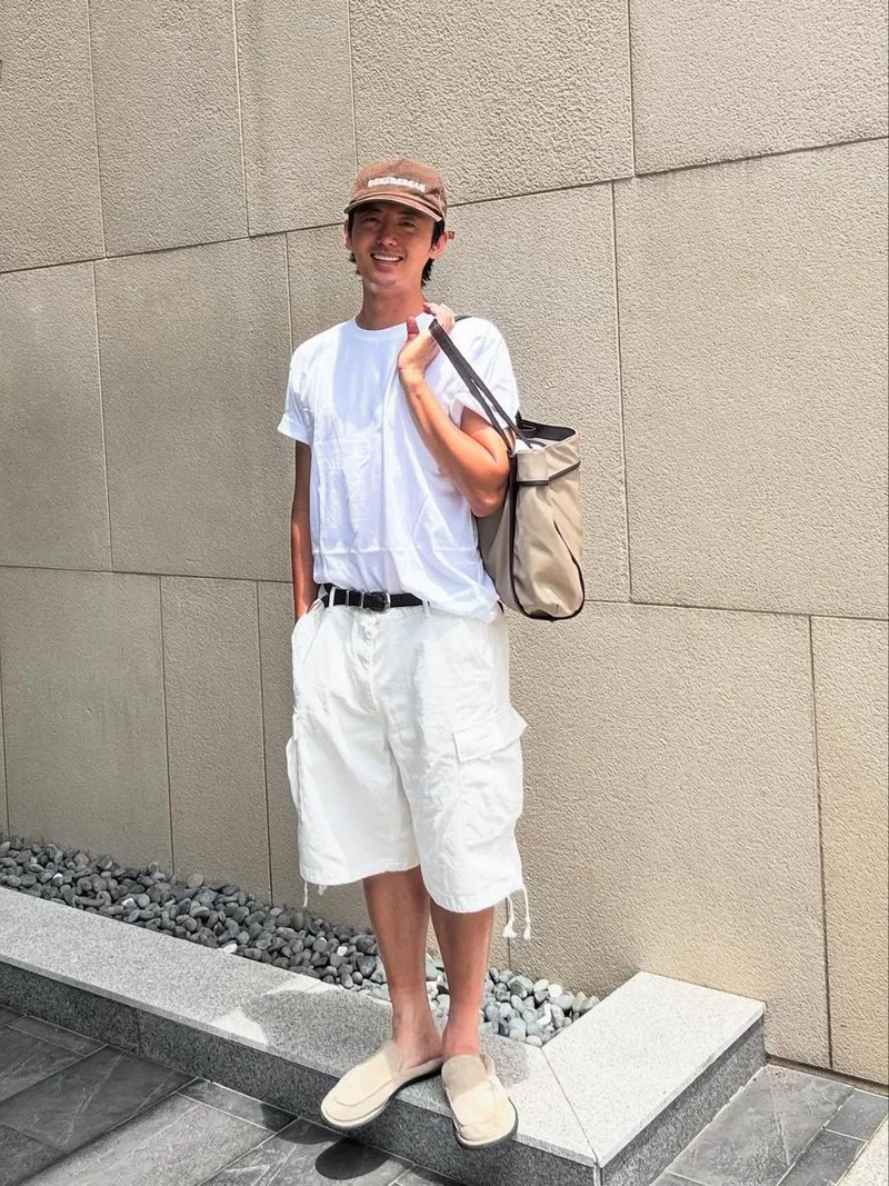 “일상 위로 가벼운 미소”…이지훈, 여름 햇살 아래→자유로운 오후 / 배우 이지훈 인스타그램