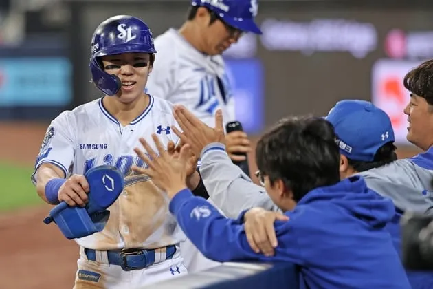 “타격 1위 복귀”…삼성 김성윤, 1군 엔트리 재합류→후라도 말소 / 연합뉴스