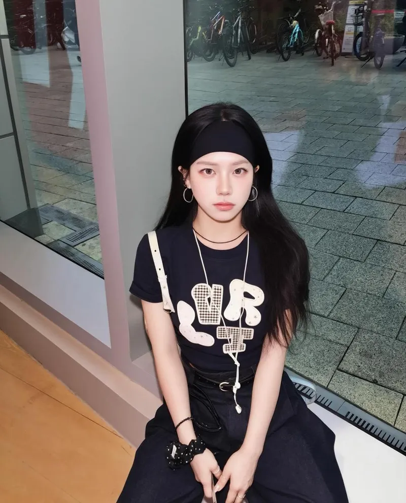 “Is that true? Luv is true”…임채현, 깊어진 눈빛→여름 저녁 거울 셀카 / 배우 임채현 인스타그램