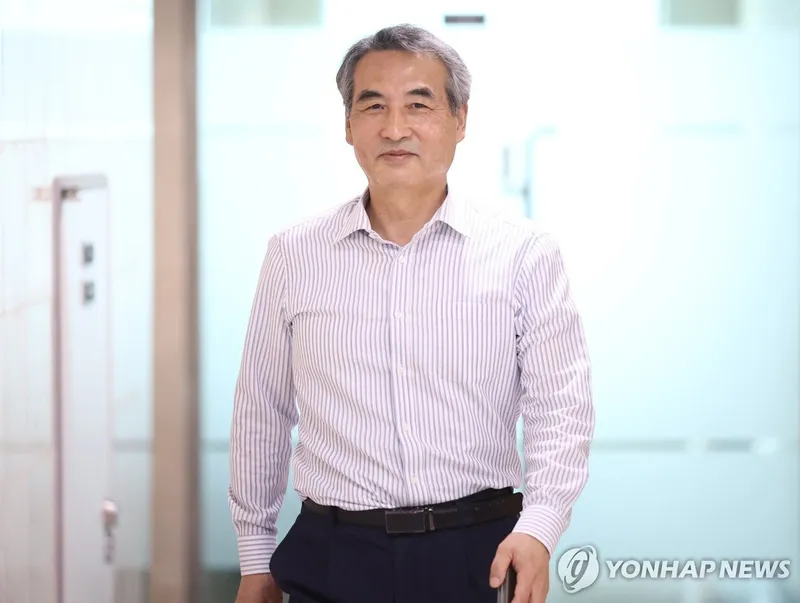 민중기, 김건희 특검보 8명 대통령실 추천