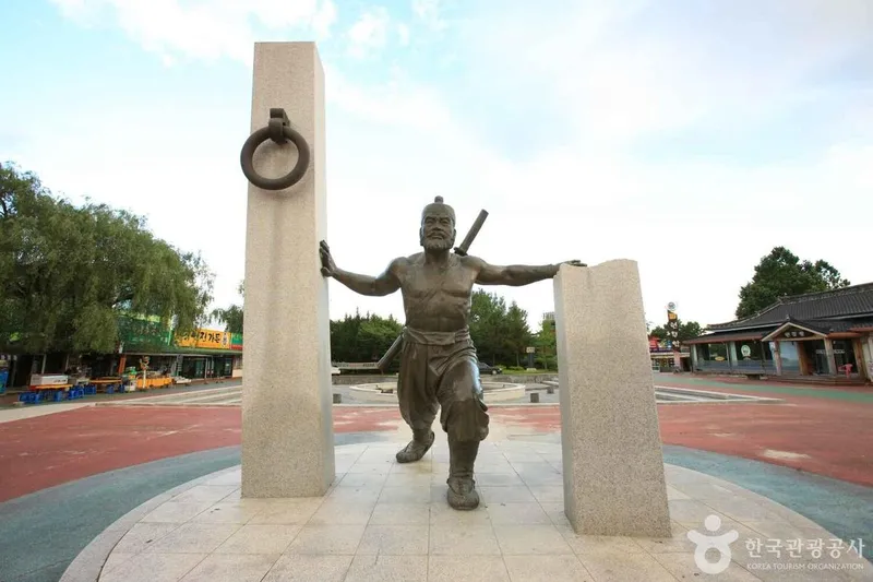 고석정국민관광지(ⓒ한국관광공사 포토코리아-박성근)
