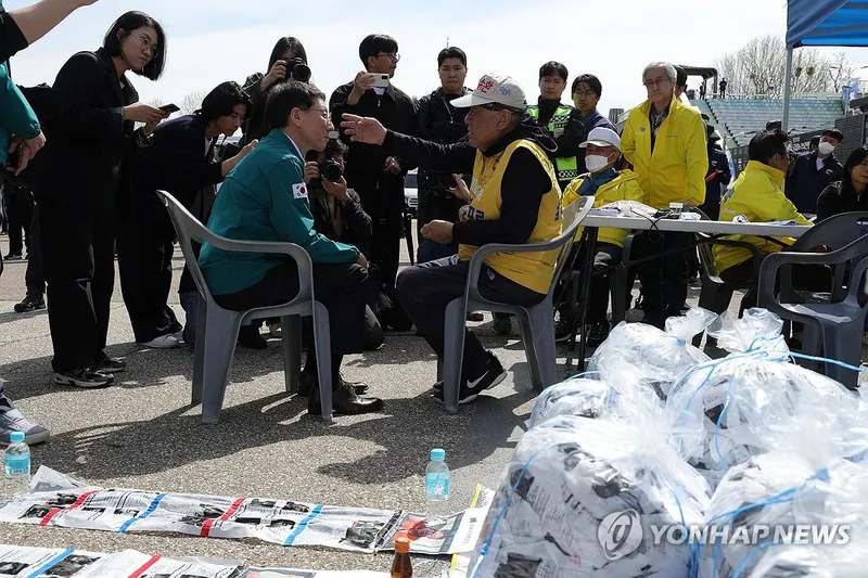 “이재명 대통령, 대북 전단 강경 대응 시사”…정부, 법령 총동원 논의→사회적 파장 확대