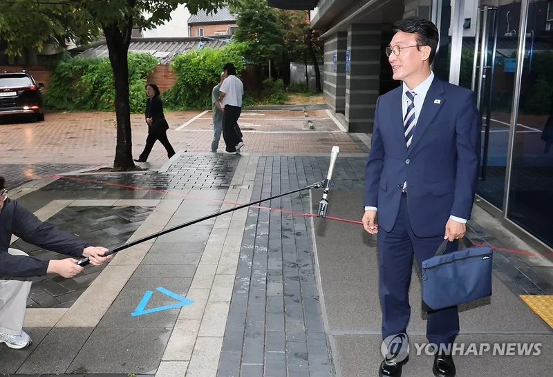 “김민석, 정치자금법도 아들 논란도 정면 돌파”…총리 후보자 표적 사정 반격→정치검찰 논쟁 격화