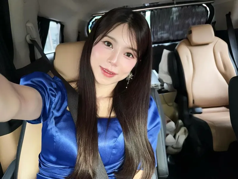 “지금 이 순간, 설렘 담아”…양지은, 청명한 미소→여름 오후 셀카 / 가수 양지은 인스타그램