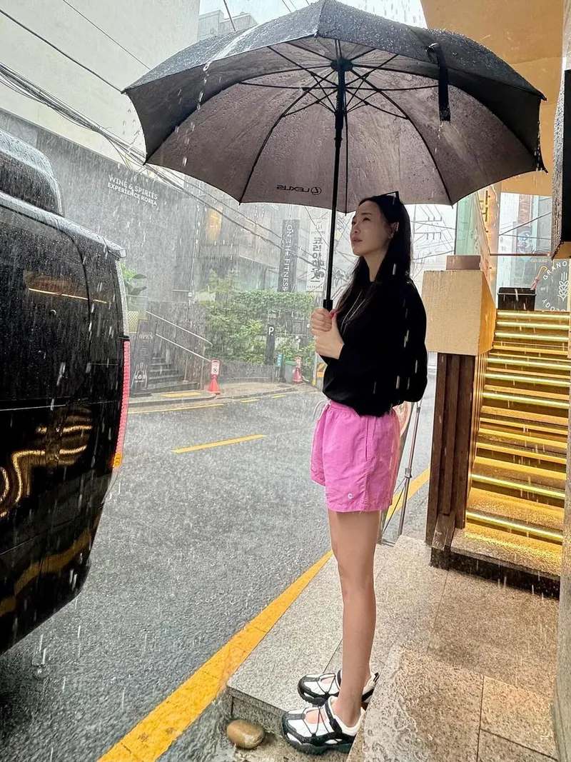 “요즘”…이주연, 빗속 단상→여름 감성 물들이다 / 배우, 가수 이주연 인스타그램