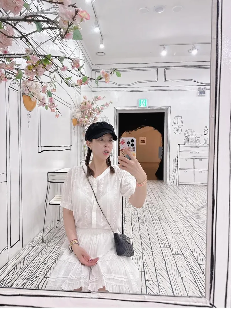 “하얀 나라를 보았니”…신지, 동화 같은 미소→청초 감성 가득 / 코요태 신지 인스타그램