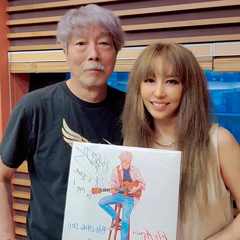 “배캠 찐친의 하루”…김완선, 환한 미소 속→행운 가득한 여름날 / 가수 김완선 인스타그램