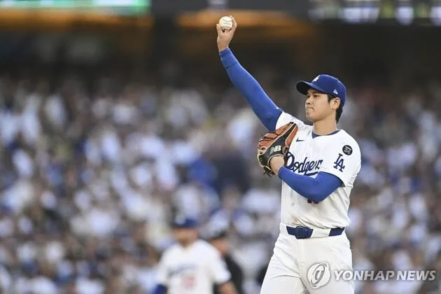 “663일 만에 투타겸업”…오타니, 샌디에이고전 선발투수 1번타자→1이닝 1실점·2타점 맹활약 / 연합뉴스