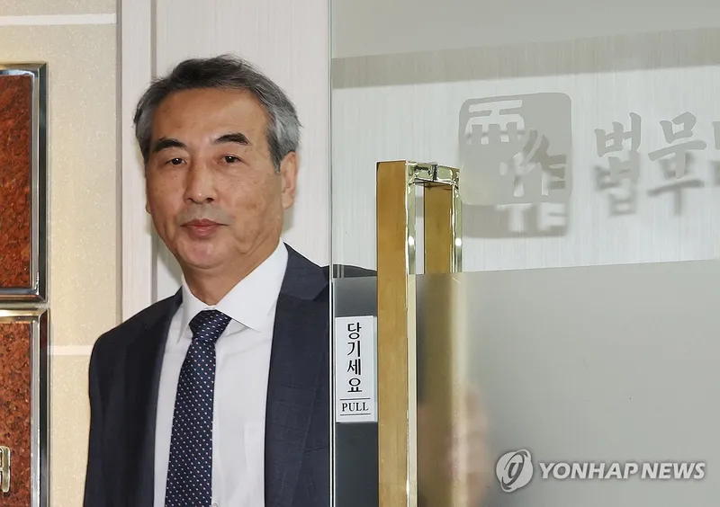 홍지항 부이사관, 김건희 특검 ‘심장’을 맡는다