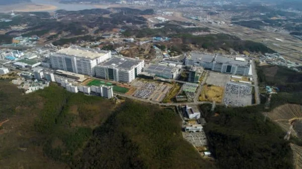 ‘LG디스플레이’ 1조2천600억 원 국내 OLED 투자…파주 집중 조성