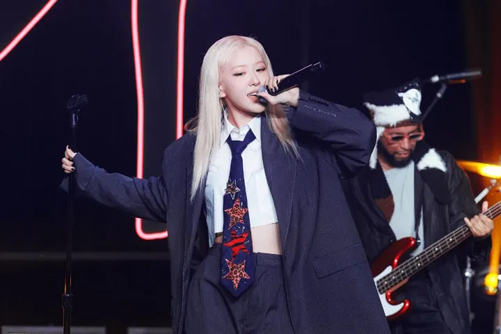 “최장 34주 K팝 신화”…로제·브루노 마스, ‘아파트’ 빌보드 롱런→글로벌 영향력 입증