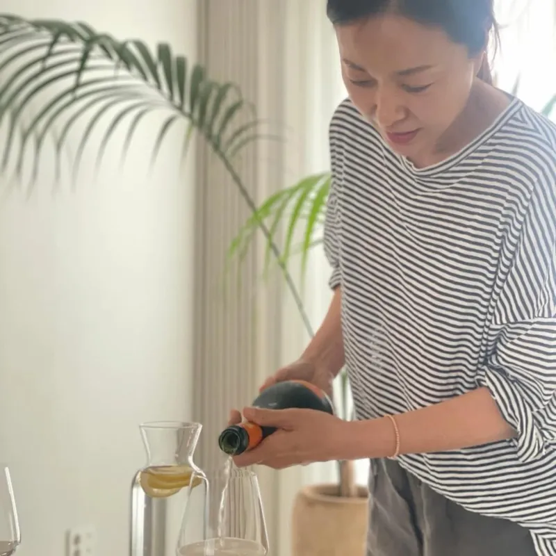“음식에는 정성이 담기죠”…조미령, 여름날의 환대→따스한 식탁 / 배우 조미령 인스타그램