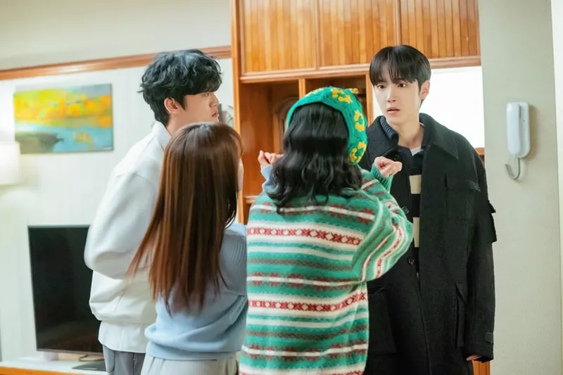 “돈 가방이 사라진 밤”…하유준·박지후, ‘사계의 봄’ 속 충격 반전→진실 앞에 선 청춘들 / FNC스토리