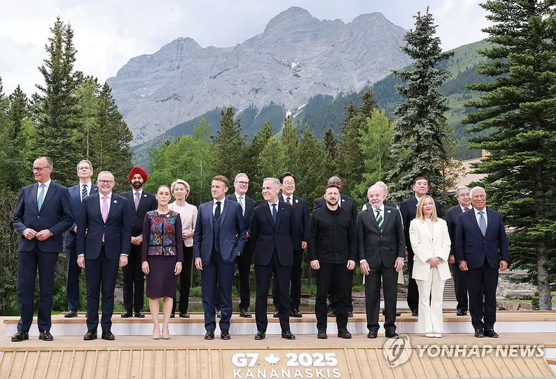 이재명 첫 G7 외교전, 9개국 정상과 담금질
