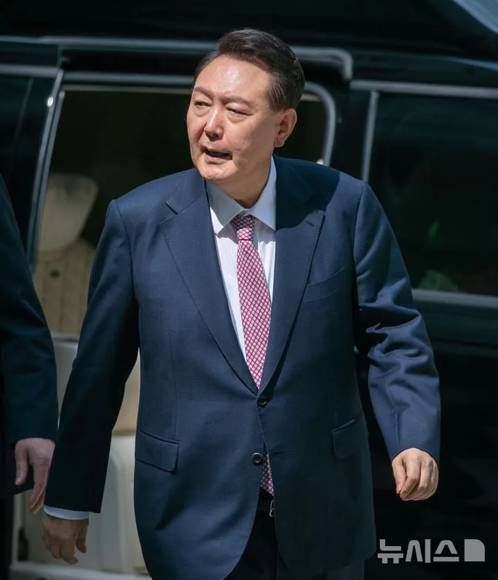 윤석열 장모, 양평 농지 불법 임대 혐의로 검찰 송치…공흥지구 특혜 의혹은 수사 계속 / 뉴시스
