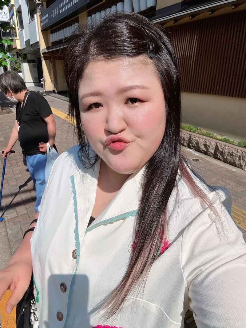 “앞머리는 포기해야할듯”…이국주, 찌는 여름 하늘 아래→굳건한 유쾌함 / 코미디언 이국주 인스타그램