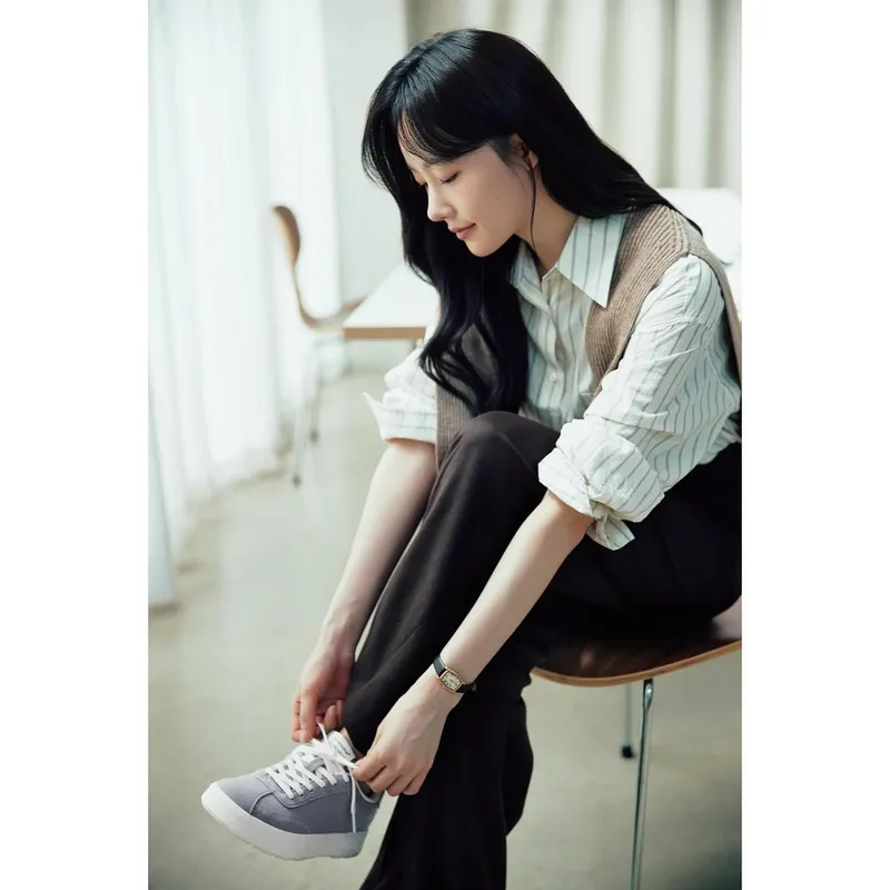 “걸을 땐 르무통”…채원빈, 여름 오후→잔잔한 여운 / 배우 채원빈 인스타그램