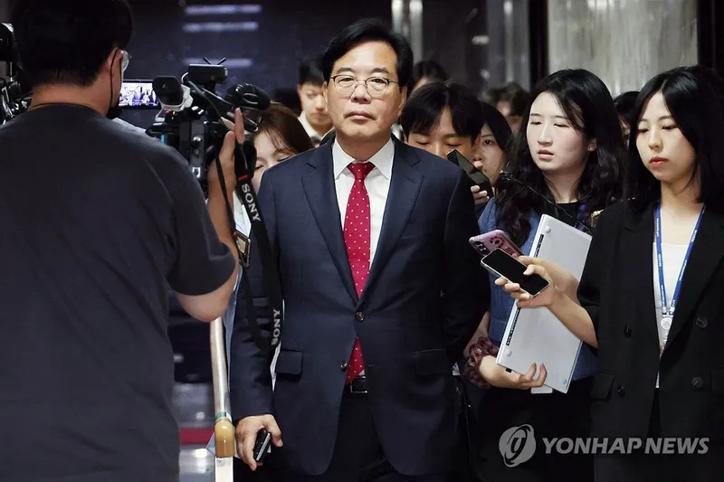 국민의힘, 혁신위 앞 대치 전선 확산…송언석·김용태 갈등→계파 불신 더욱 깊어져