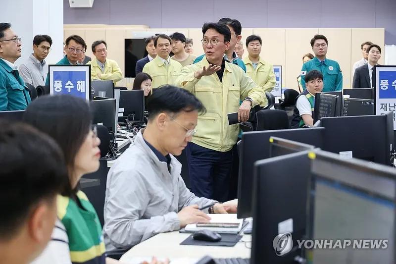 김민석, 선제적 대응 강조하며 서울행…국무총리 후보자, 장마 현장 점검→재난 대비 전환 신호