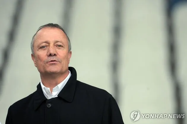 “유로 1984 우승 주역”…라콩브, 알츠하이머 투병 끝→향년 72세 별세 / 연합뉴스