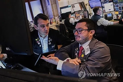 뉴욕증시, 연준 금리 결정 대기 속 0.1~0.17% 상승…중동 리스크 지속