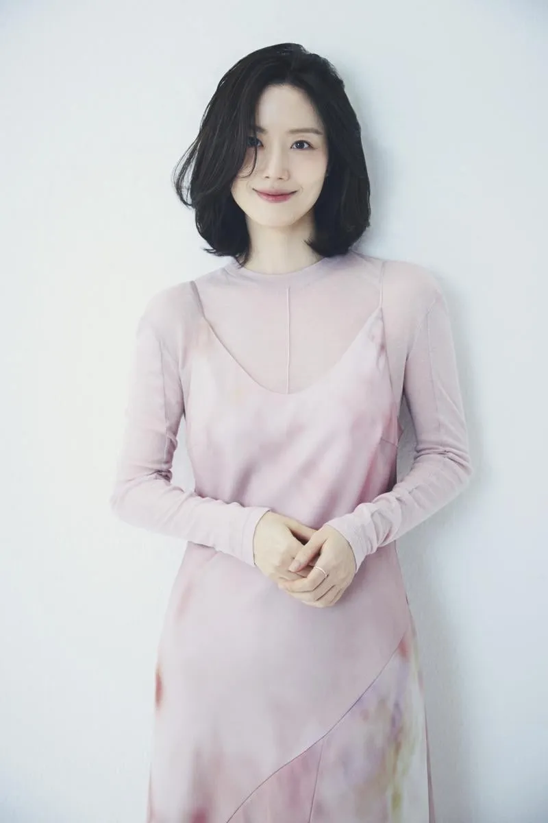 “첫 DJ 도전”…‘브런치카페’ 문채원, 소통의 설렘→라디오 새 아침 밝힌다