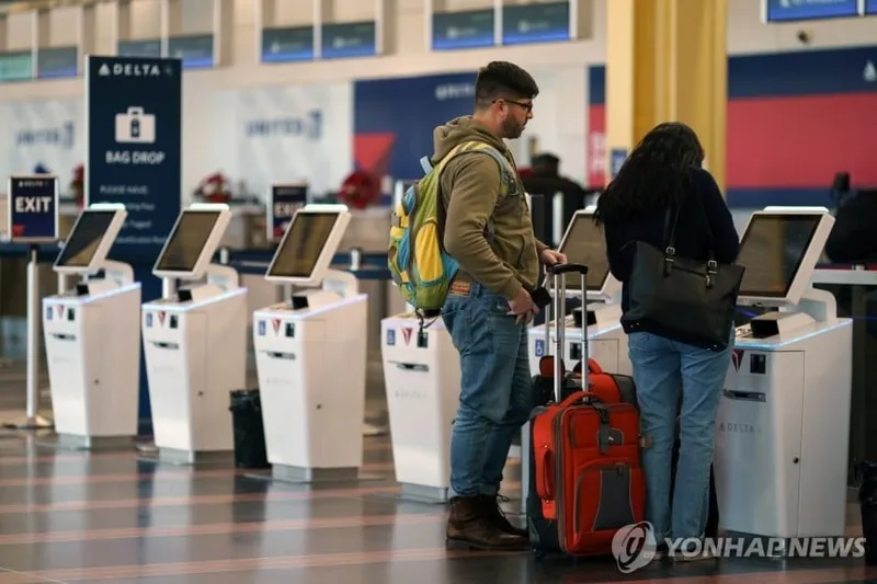 대서양 횡단 항공료 2019년 수준 하락…유럽인의 미국 방문 감소 영향