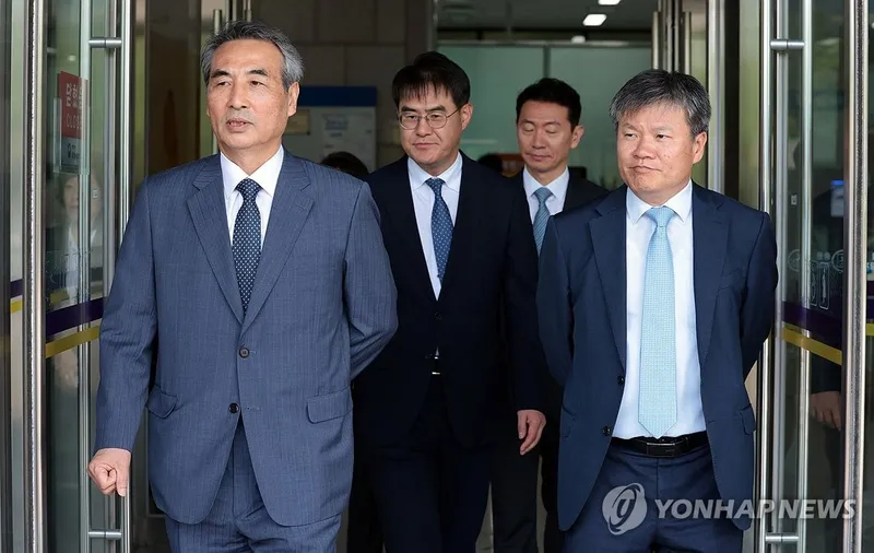 “민중기 특검, 검사·수사관 지원 협조 요청”…법무부·공수처·경찰 잇단 접촉→수사 본격화 신호탄