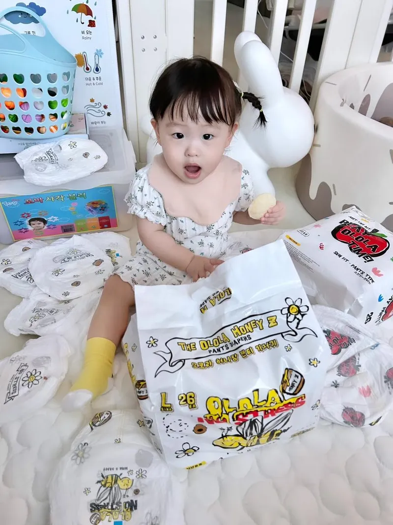 “우리 우아가 다 치울거지”…슬리피, 아이와의 일상→순수한 웃음 소환 / 가수 슬리피 인스타그램