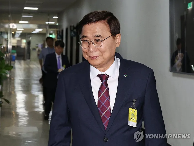 “이종석, 경색 남북관계 돌파 국정원 임무 강조”…국회 청문회서 안보·외교 노선→정치적 파장