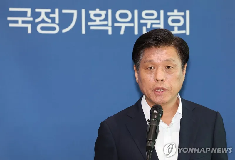 이재명 개혁안에 방첩사 권한 소용돌이...국방부, 기능 재편 공감→권력기관 축소론 확산