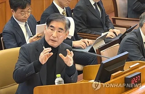 김용현 구속영장 심문 기일 연기 요청…내란특검 1호 수사, 법정 긴장감 고조→증거 공방 예고