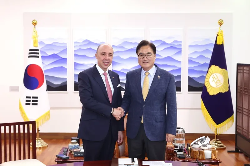 “우원식·라샤디 대사 경제 공조 논의”…AI·방산 협력전선 확장→한-모로코 전략동맹 파장