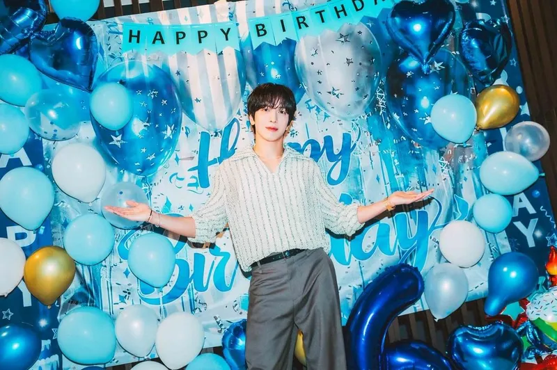 “마법 같은 하루였죠”…정용화, 축복 가득한 밤→생일 파티 인증 / 그룹 씨엔블루 정용화 인스타그램