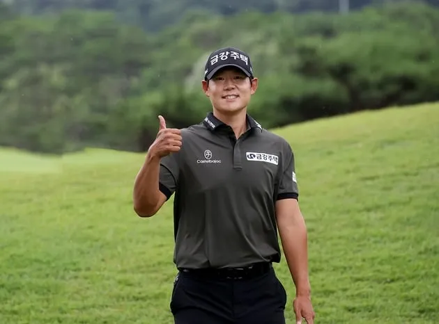 “이틀 연속 선두 질주”…신용구, KPGA 선수권 3라운드 1위→투어 2승 도전