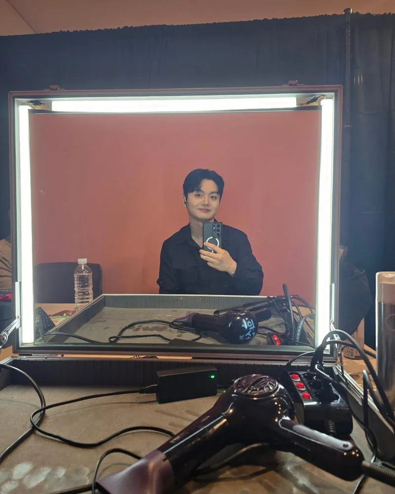 “더 열심히 노래하겠습니다”…황가람, 무대 뒤 감격→따뜻한 셀카 여운 / 가수 황가람 인스타그램