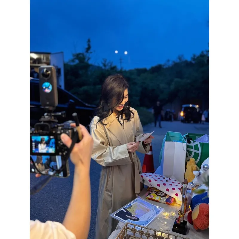“고마워요”…하지원, 환한 미소로 여름밤→따스한 감사의 순간 / 배우 하지원 인스타그램