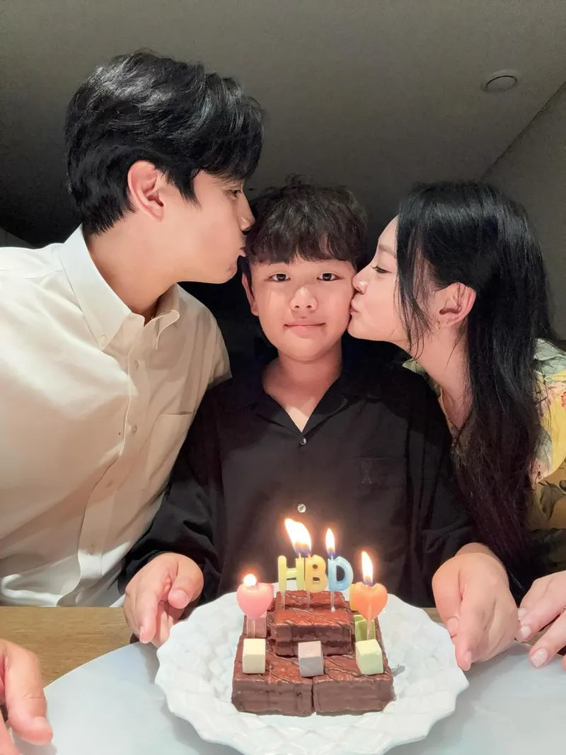 “오늘 함께할 수 있어 행복했다”…김소현, 촉촉한 가족애→아들 생일의 감동 / 뮤지컬배우 김소현 인스타그램