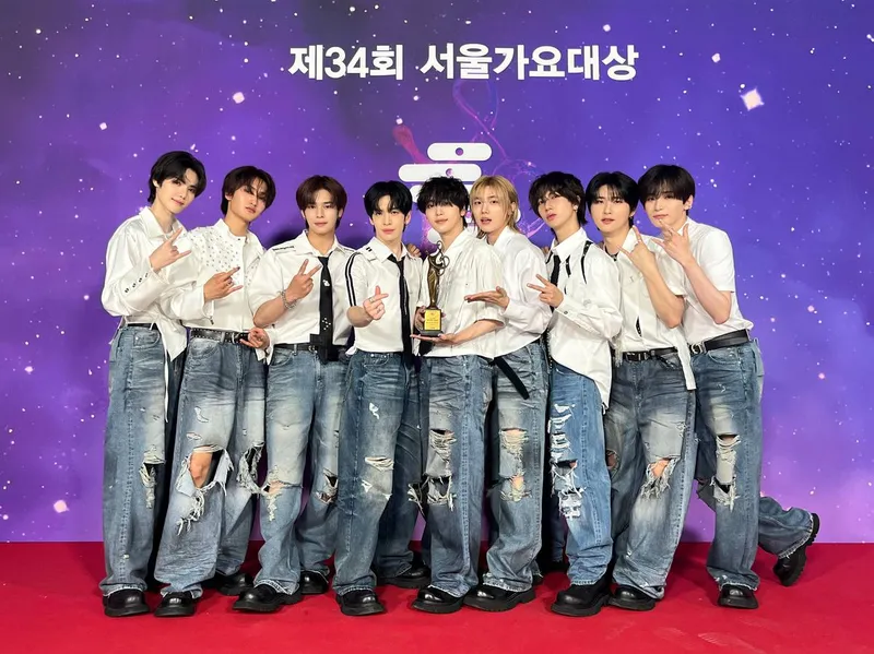 “퍼포비티의 자신감”…크래비티·정규 2집 앞두고 베스트 퍼포먼스상→무대 기대감 고조 / 스타쉽엔터테인먼트