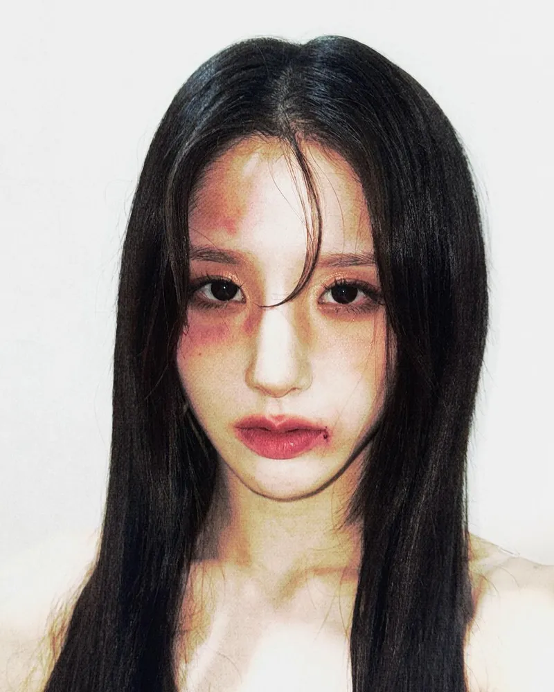 “조용히 남은 흔적 앞에서”…희진, 지워내지 못한 흔상→고요한 정면 응시 / 걸그룹 아르테미스 희진 인스타그램