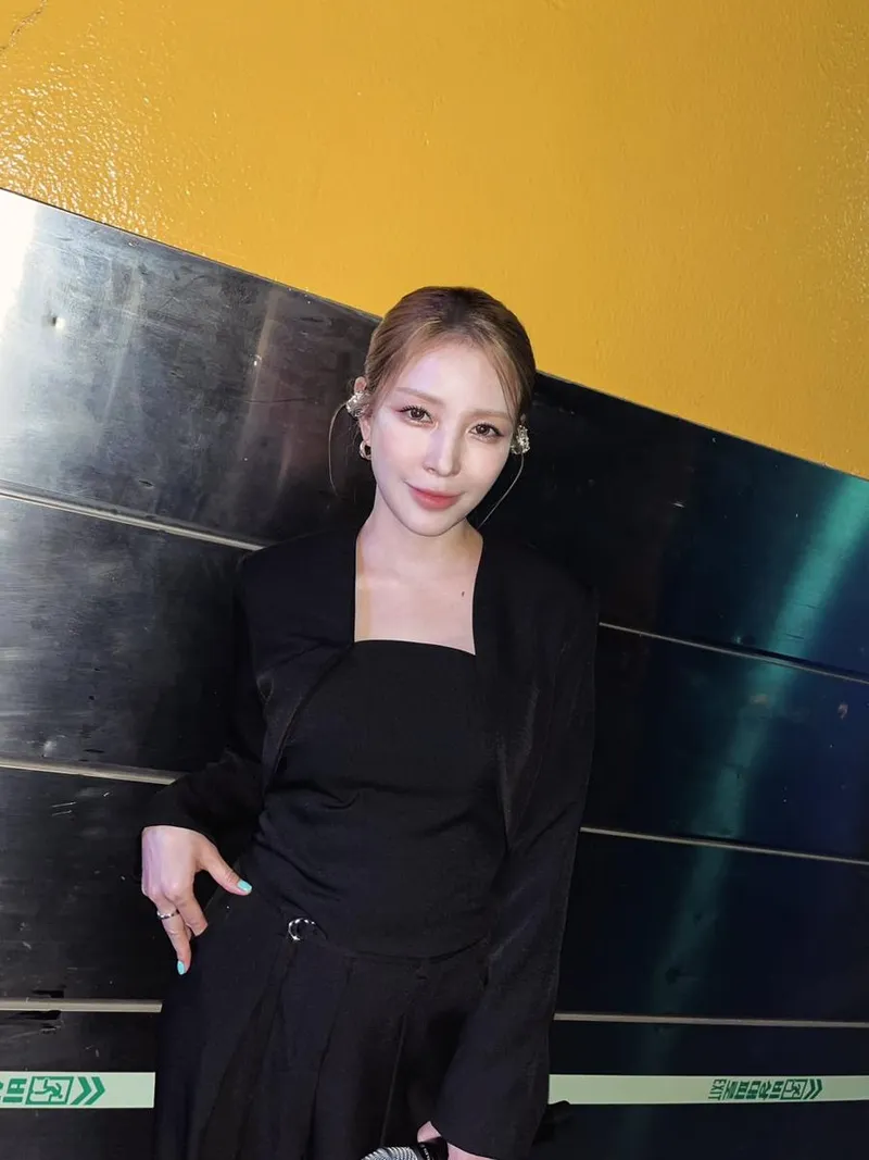 “눈빛 깊어진 오늘”…보아, 시선 고요→블랙 카리스마 완성 / 가수 보아 인스타그램