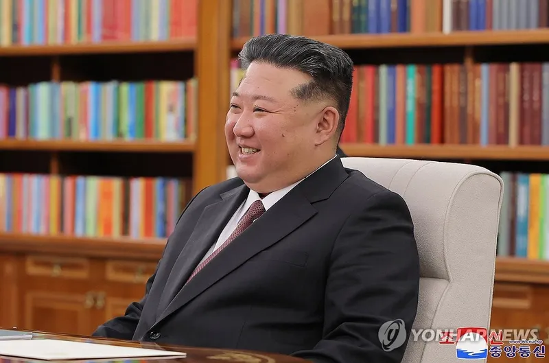 김정은, 대남·대미 관망 깰 결단 촉각