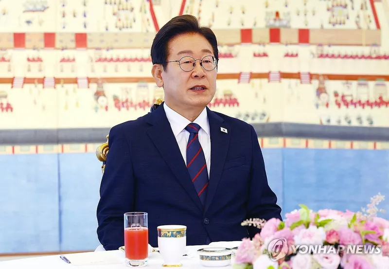 “이재명 G7서 민주주의 회복력 강조”…대통령, 여야에 외교 공동대응 촉구→추경 신속 처리 압박