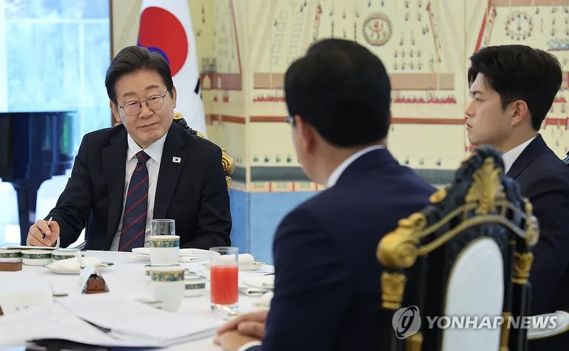 이재명 대통령, 나토정상회의 불참 결정