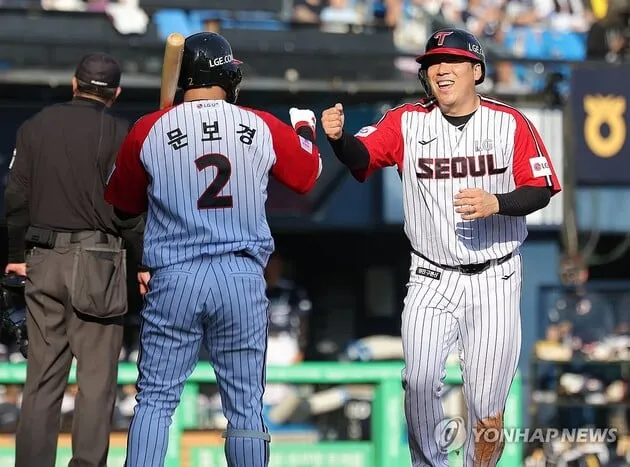 “15안타 폭발”…LG, 두산전 매이닝 득점→13-5 대승 완성
