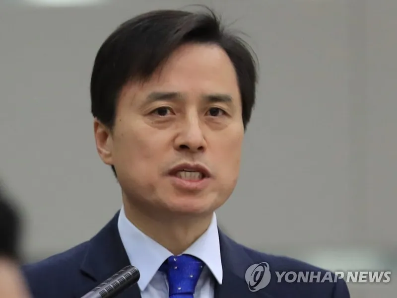 “여인형 등 군관계자 추가혐의 포착”…내란특검, 군검찰과 긴박한 기소 협의→구속만기 앞 정국 요동
