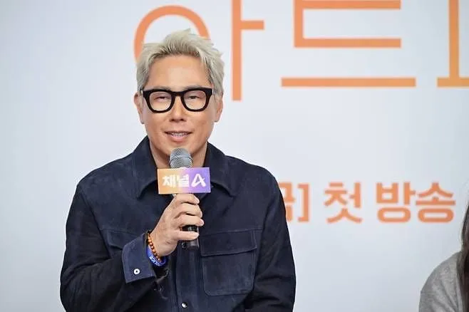“30년 고통과 우정”…윤종신, 크론병과의 소리 없는 싸움→꾸준한 용기 전달