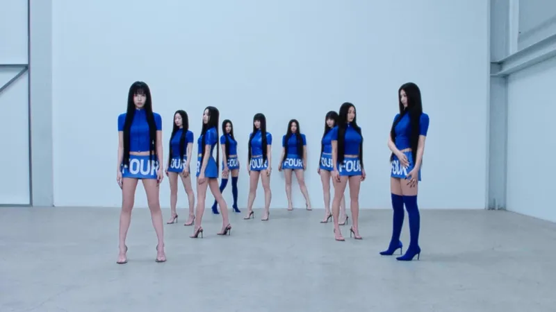 “정상에 오른 순간 또 한 번”…트와이스, ‘THIS IS FOR’ 컴백 예약→월드투어로 여름 뜨겁게 달군다 / JYP엔터테인먼트
