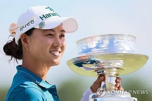 “메이저 3승 달성”…이민지, 빗자루 퍼터로 부활→KPMG 여자 PGA 우승